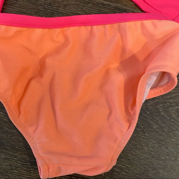 3/$20 Carter’s rash guard swimsuit  24 months - Picture 3 of 3